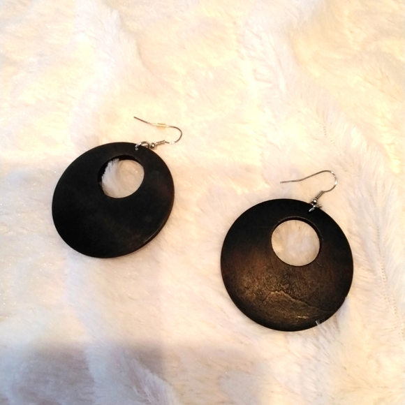 Silver and wood necklace and earrings set - Picture 5 of 7